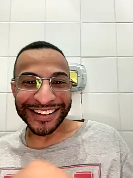 Snapshot of pauzudomoreno1 chatting on 17, 12, 2025 pauzudomoreno1 online show from 17, 12, 2025