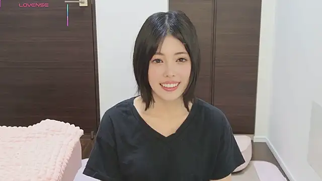 Snapshot of Mikoto_11 chatting on 28, 9, 2025 Mikoto 11 online show from 28, 9, 2025