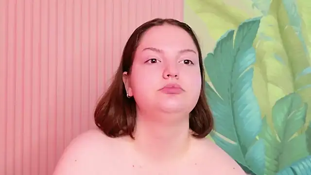 Snapshot of Vanessa_Rise chatting on 9, 10, 2025 Vanessa Rise online show from 9, 10, 2025