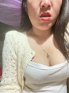 Snapshot of Luna-ass chatting on 25, 11, 2025 Luna-ass online show from 25, 11, 2025