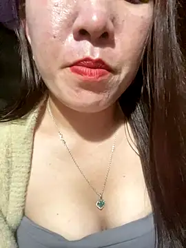 Snapshot of Luna-ass chatting on 17, 12, 2025 Luna-ass online show from 17, 12, 2025