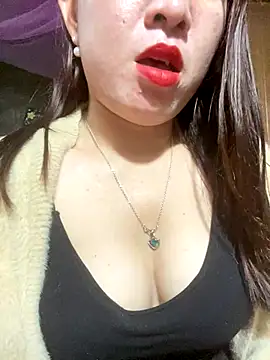 Snapshot of Luna-ass chatting on 19, 12, 2025 Luna-ass online show from 19, 12, 2025