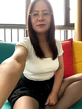Snapshot of zhengzheng-102 chatting on 18, 9, 2025 zhengzheng-102 online show from 18, 9, 2025