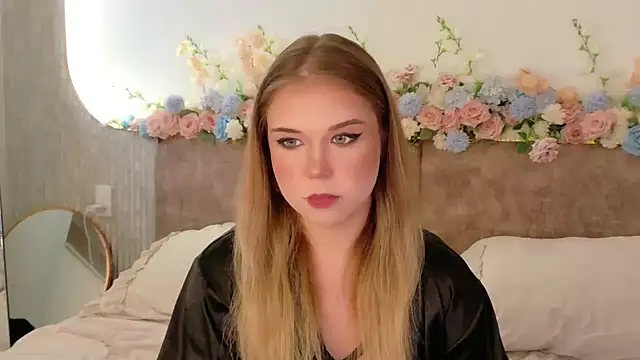 Lilith Bonheur online show from 28, 4, 2026