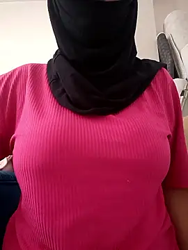 Snapshot of elif25 chatting on 27, 10, 2025 elif25 online show from 27, 10, 2025