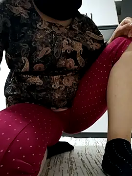 Snapshot of elif25 chatting on 29, 10, 2025 elif25 online show from 29, 10, 2025