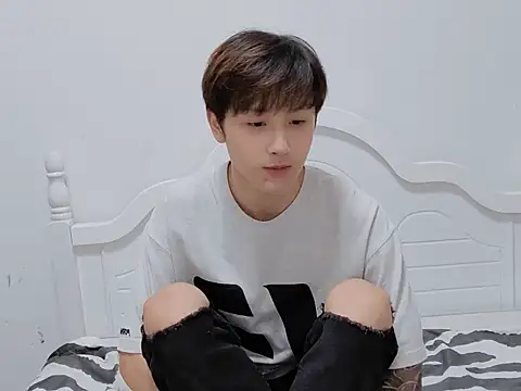 Snapshot of xiaoyi2563 chatting on 16, 9, 2025 xiaoyi2563 online show from 16, 9, 2025