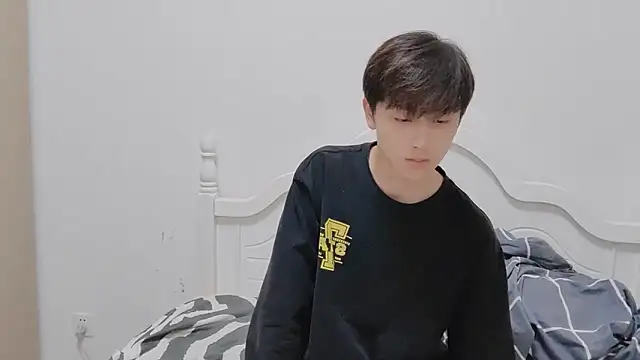 Snapshot of xiaoyi2563 chatting on 22, 10, 2025 xiaoyi2563 online show from 22, 10, 2025