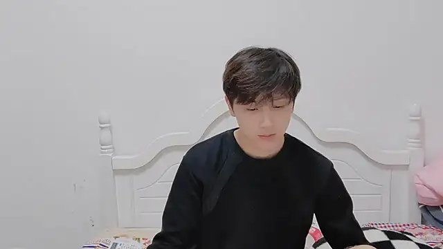 Snapshot of xiaoyi2563 chatting on 26, 10, 2025 xiaoyi2563 online show from 26, 10, 2025