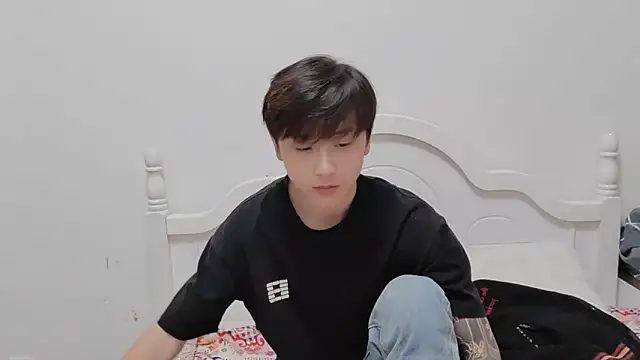 Snapshot of xiaoyi2563 chatting on 30, 10, 2025 xiaoyi2563 online show from 30, 10, 2025