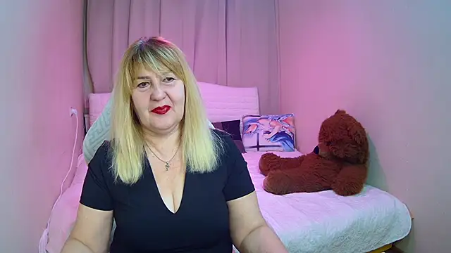 EmmaEllison online show from 17, 2, 2026