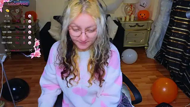 JuicyLullu online show from 20, 10, 2025