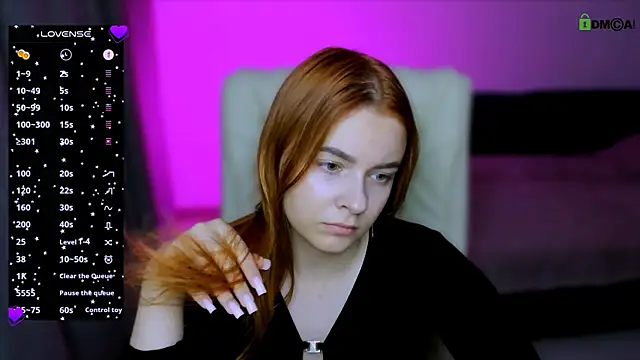 Snapshot of red__dizzy chatting on 11, 10, 2025 red dizzy online show from 11, 10, 2025