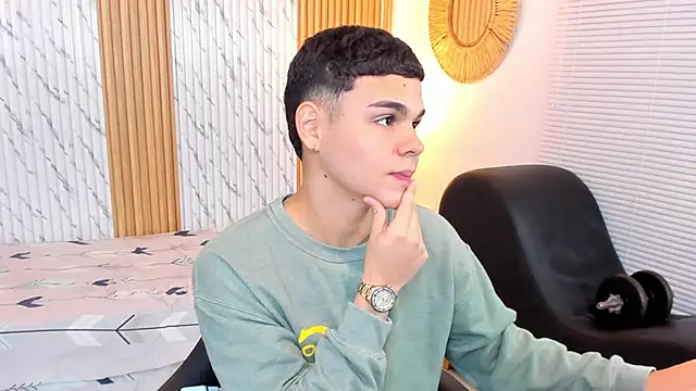 james jonnes online show from 8, 10, 2025