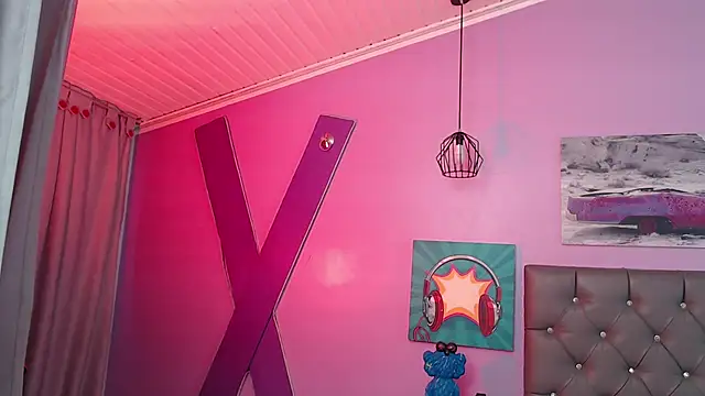 Snapshot of Sabriinaa_Foxx chatting on 15, 10, 2025 Sabriinaa Foxx online show from 15, 10, 2025