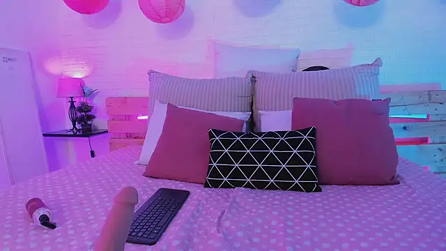 Snapshot of Jensen_hill chatting on 7, 10, 2025 Jensen hill online show from 7, 10, 2025