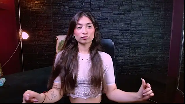 Snapshot of Lizzie_Collin chatting on 17, 9, 2025 Lizzie Collin online show from 17, 9, 2025