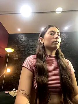 Snapshot of Lizzie_Collin chatting on 27, 9, 2025 Lizzie Collin online show from 27, 9, 2025