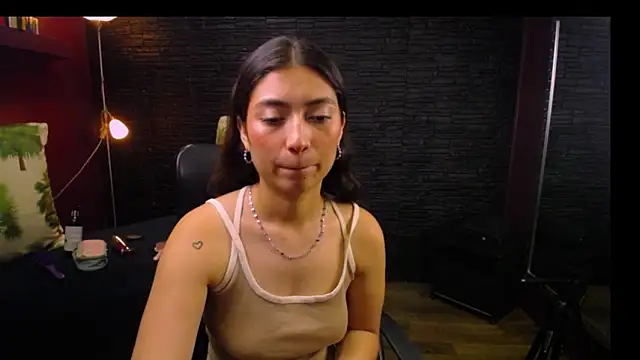 Snapshot of Lizzie_Collin chatting on 29, 9, 2025 Lizzie Collin online show from 29, 9, 2025