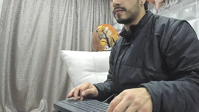 Snapshot of Jack_Daniel__ chatting on 27, 10, 2025 Jack Daniel online show from 27, 10, 2025