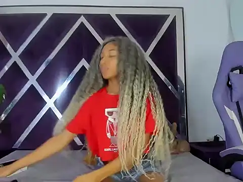 angelkyraasm online show from 11, 4, 2026