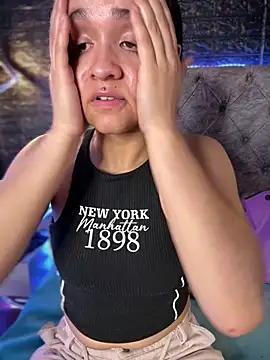 Isabella-Teen online show from 23, 10, 2025