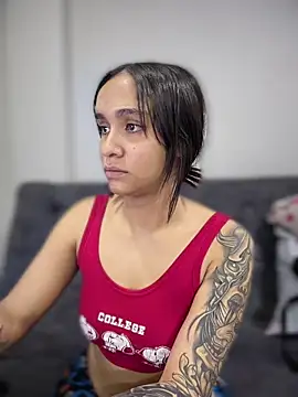 Isabella-Teen online show from 13, 2, 2026