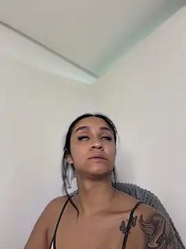 Snapshot of Isabella-Teen chatting on 13, 4, 2026 Isabella-Teen online show from 13, 4, 2026