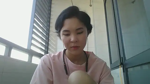 Snapshot of JennyCarpenter chatting on 2, 10, 2025 JennyCarpenter online show from 2, 10, 2025