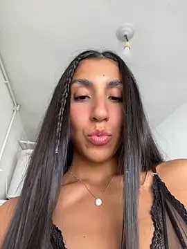 Snapshot of MaddyX__ chatting on 9, 4, 2026 MaddyX online show from 9, 4, 2026