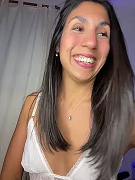 Snapshot of MaddyX__ chatting on 20, 5, 2026 MaddyX online show from 20, 5, 2026