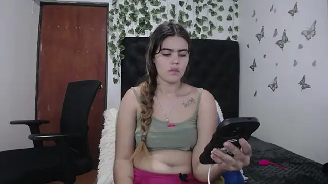 Snapshot of isabel_09 chatting on 24, 10, 2025 isabel 09 online show from 24, 10, 2025