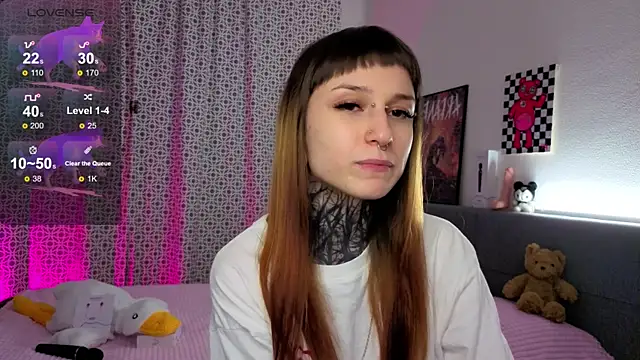 Snapshot of LilithPoison chatting on 27, 11, 2025 LilithPoison online show from 27, 11, 2025