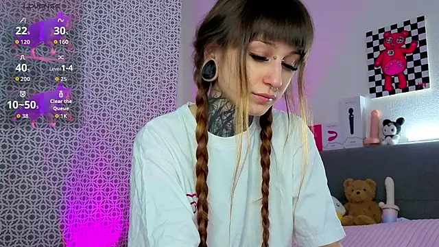 Snapshot of LilithPoison chatting on 5, 2, 2026 LilithPoison online show from 5, 2, 2026