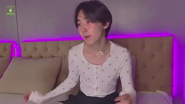 Snapshot of HeejinWang chatting on 15, 10, 2025 HeejinWang online show from 15, 10, 2025