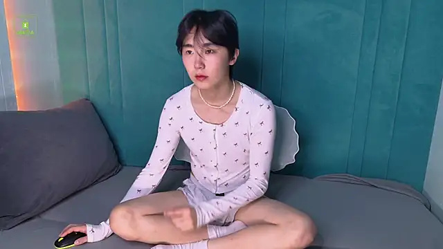 Snapshot of HeejinWang chatting on 18, 10, 2025 HeejinWang online show from 18, 10, 2025