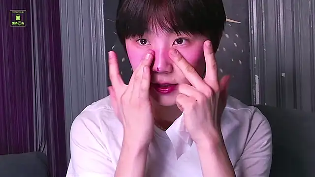 HeejinWang online show from 4, 3, 2026