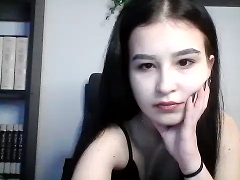 Snapshot of Nina_Blis chatting on 4, 2, 2026 Nina Blis online show from 4, 2, 2026