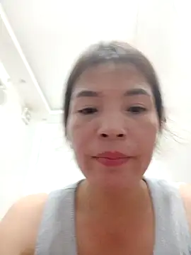 Snapshot of Livelulu chatting on 29, 9, 2025 Livelulu online show from 29, 9, 2025