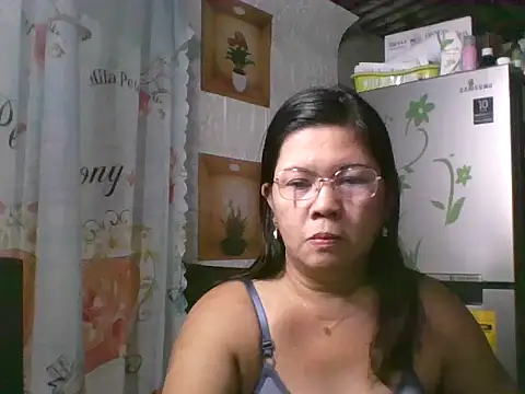 Snapshot of asian_bhebs1 chatting on 27, 10, 2025 asian bhebs1 online show from 27, 10, 2025