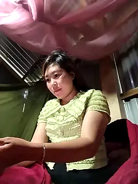 Snapshot of Siathong chatting on 7, 10, 2025 Siathong online show from 7, 10, 2025