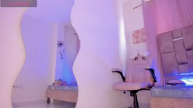 Snapshot of Mia_royal chatting on 14, 2, 2026 Mia royal online show from 14, 2, 2026