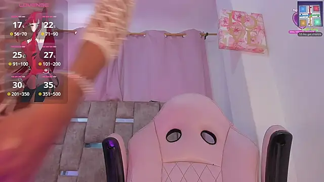 Snapshot of Mia_royal chatting on 6, 4, 2026 Mia royal online show from 6, 4, 2026