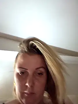 Snapshot of Piccolamonella29 chatting on 22, 11, 2025 Piccolamonella29 online show from 22, 11, 2025