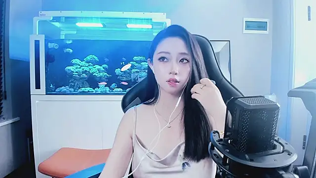 Keke-Bai online show from 7, 10, 2025