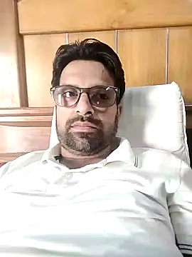 Snapshot of mohsin99272 chatting on 9, 10, 2025 mohsin99272 online show from 9, 10, 2025