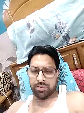 Snapshot of mohsin99272 chatting on 14, 10, 2025 mohsin99272 online show from 14, 10, 2025