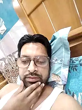 Snapshot of mohsin99272 chatting on 15, 10, 2025 mohsin99272 online show from 15, 10, 2025