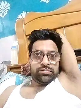 Snapshot of mohsin99272 chatting on 19, 10, 2025 mohsin99272 online show from 19, 10, 2025