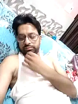 Snapshot of mohsin99272 chatting on 19, 10, 2025 mohsin99272 online show from 19, 10, 2025